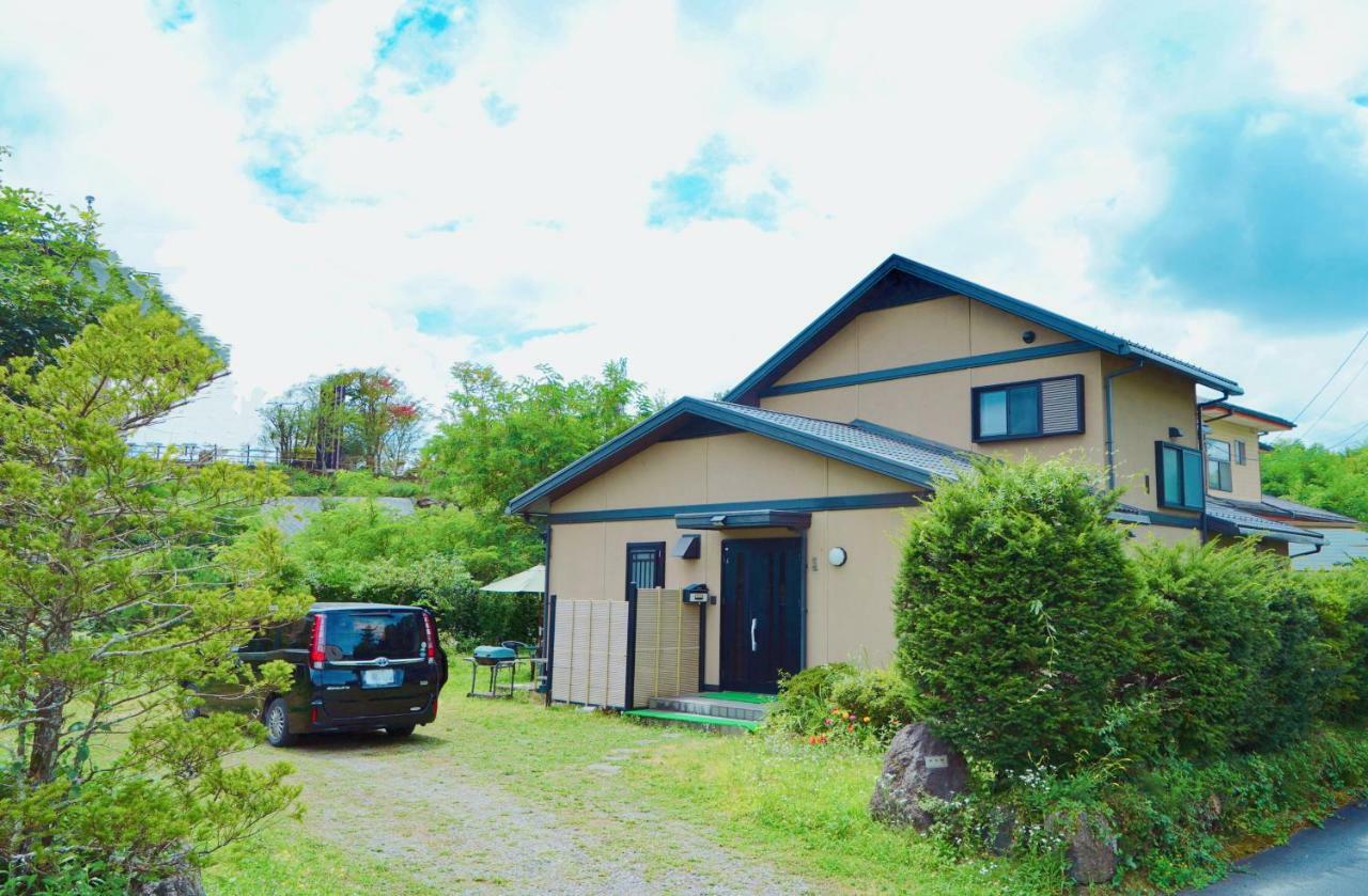 富士の樱house 宝栄 Villa Fudzsikavagucsiko Kültér fotó